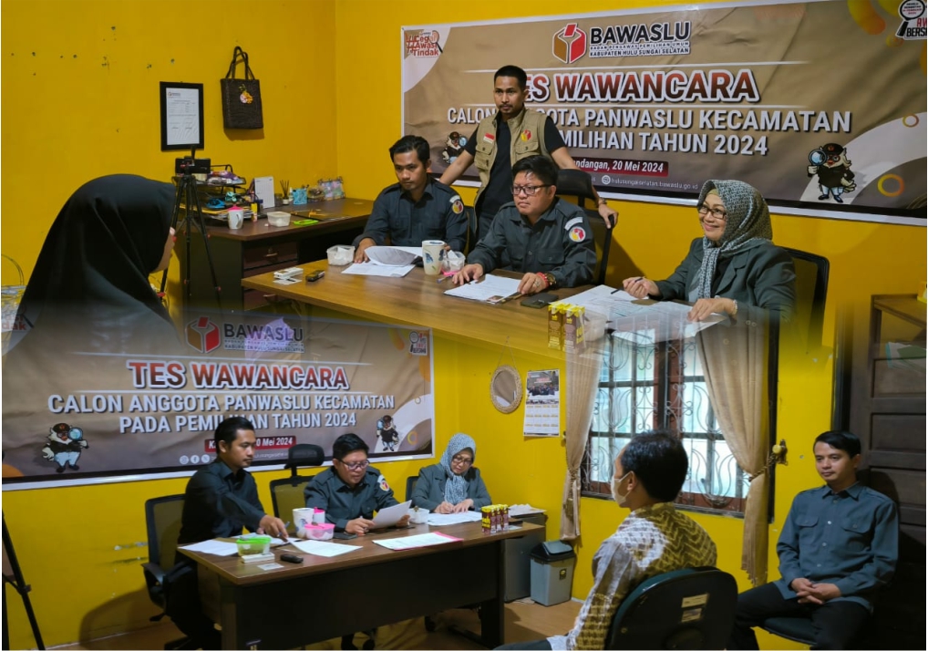 12 Orang Calon Anggota Panwascam Sampaikan Visi-Misi dalam Tes Wawancara