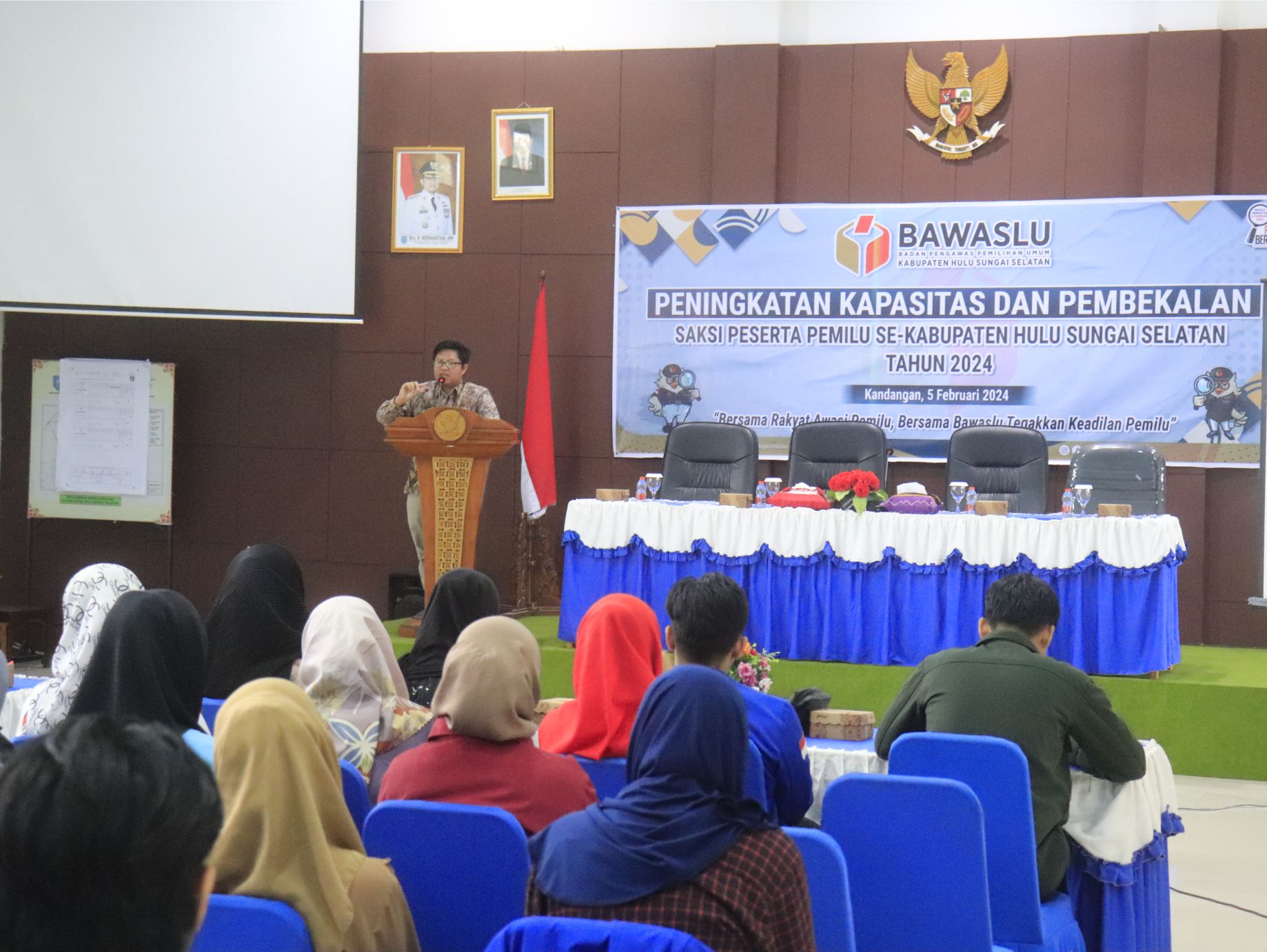 Ketua Bawaslu HSS Tekankan Agar Saksi Parpol Paham Tugas dan Fungsinya