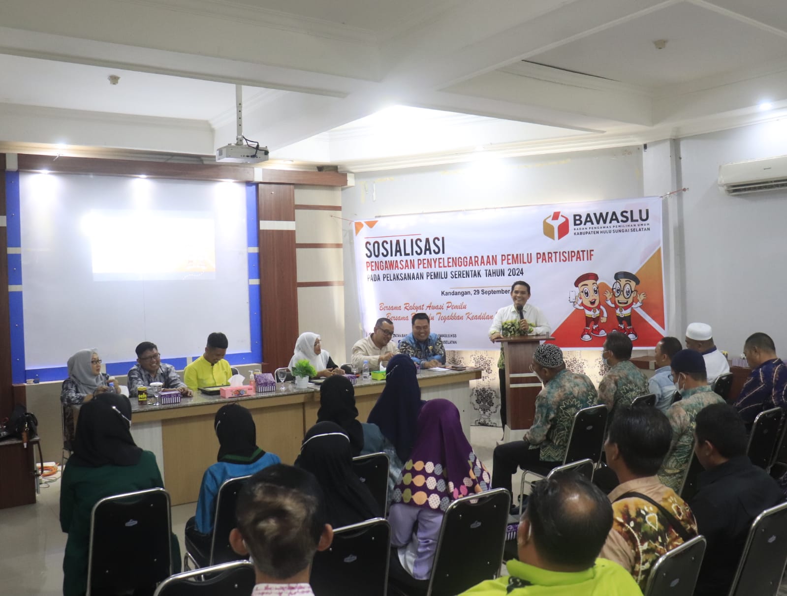 Demi Sukseskan Pemilu 2024 dan Tingkatkan Partisipasi Masyarakat, Bawaslu HSS Gelar Sosialisasi Pengawasan Pemilu Partisipatif.