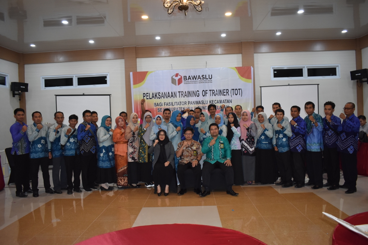 Training Of Trainer Untuk Panwaslu kecamatan Kab. Hulu Sungai Selatan