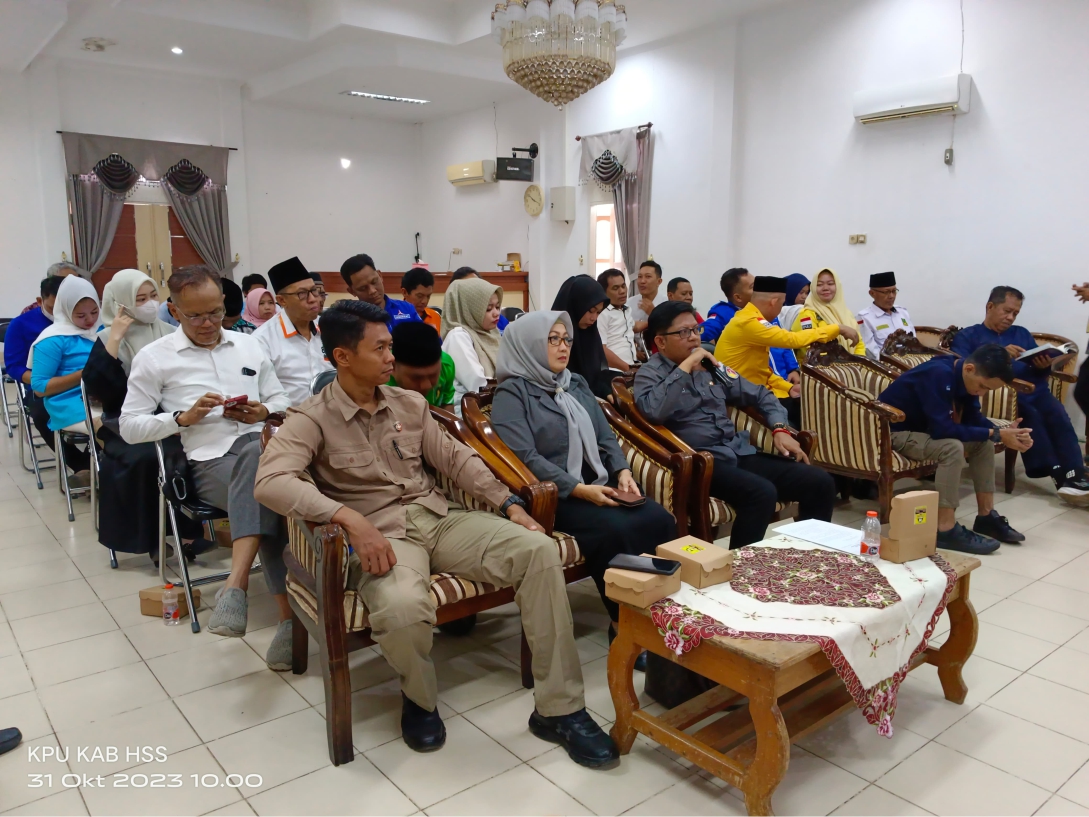 Hadiri Rakor Finalisasi dan Verifikasi Data Calon Anggota DPRD HSS