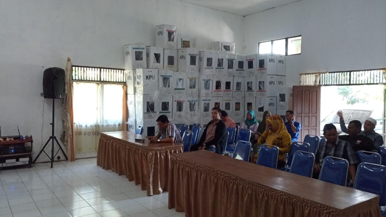 BawasluHSS hadir dalam proses Pembukaan Kotak Suara untuk Mengambil Formulis A.DPK-KPU