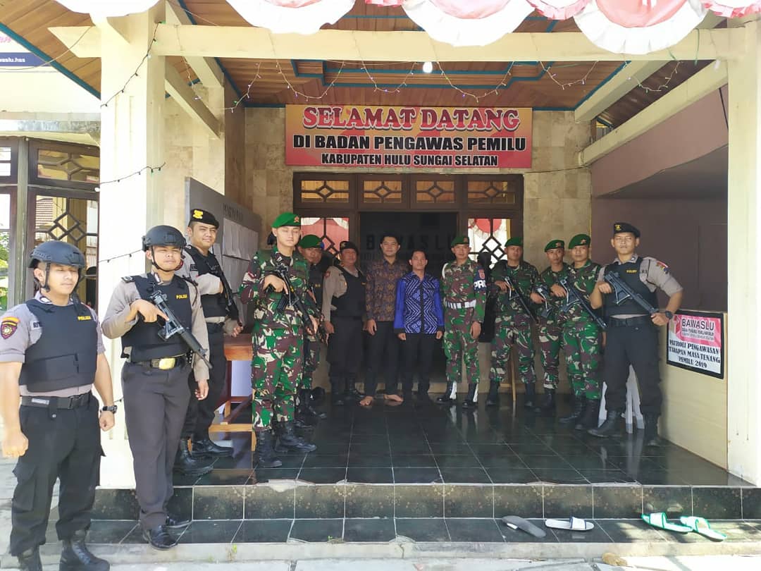 BawasluHSS Mendapat Kunjungan dari Polres kab.HSS dan Kodim 1003