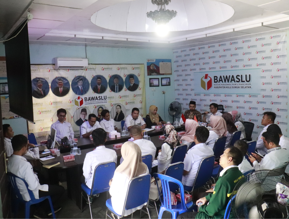 Panwaslu Kecamatan harus bisa Menyelesaikan Sengketa Secara Cepat.