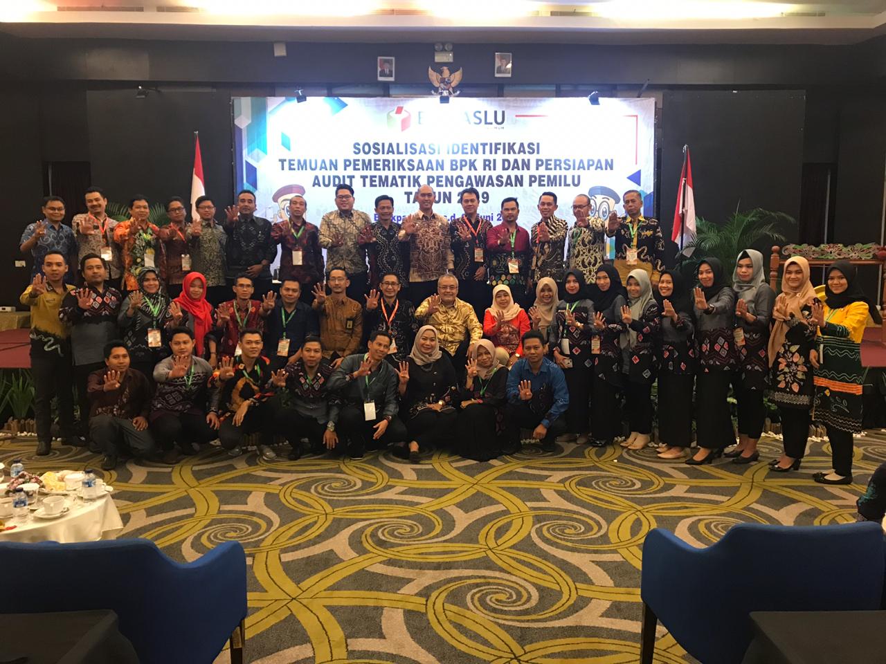 BawasluHSS Hadir Kegiatan Sosialisasi Identifikasi Temuan BPK RI dan Persiapan Audit Tematik Pengawasan Pemilu