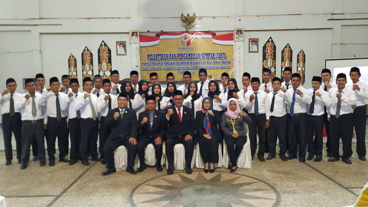 Pelantikan Pengawas Kecamatan