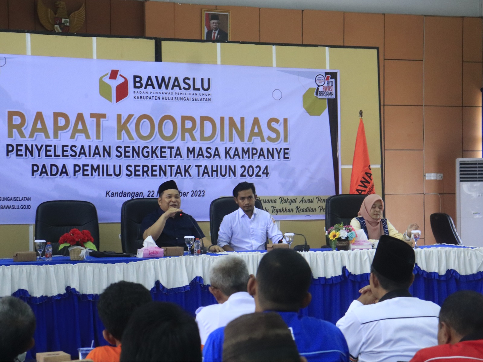 Panwaslu Kecamatan Harus Mampu Menyelesaikan Sengketa Antar Peserta Pemilu Nantinya.