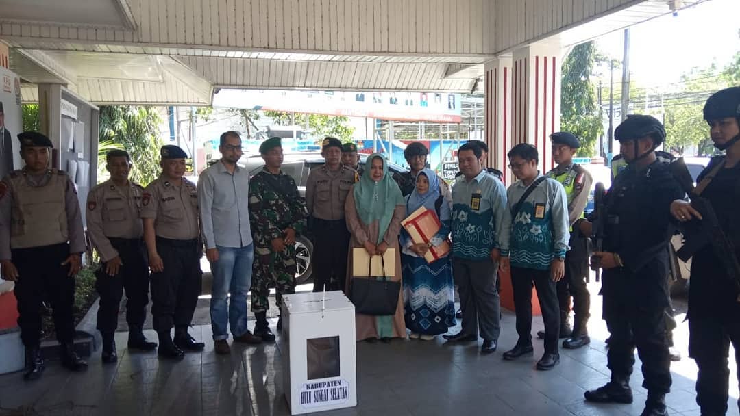 Pengawasan Pergeseran Kotak Suara Pasca Rekapitulasi di Kab. HSS