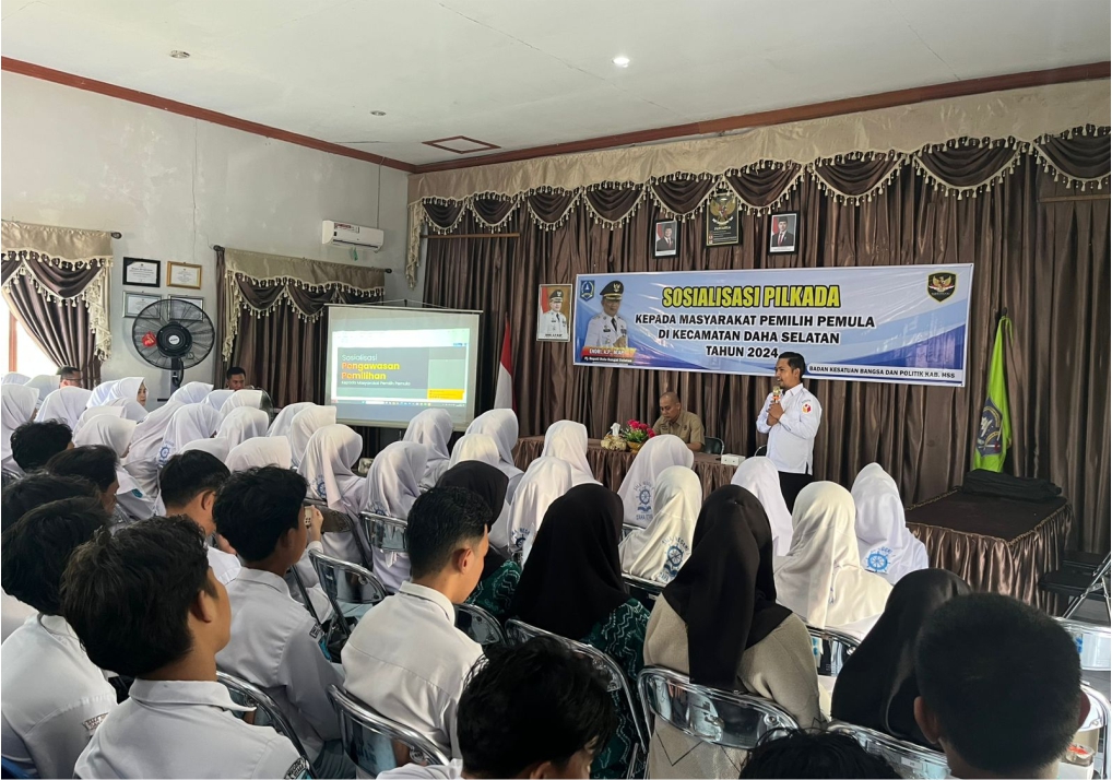 Bawaslu HSS Sosialisasikan Ke Pemilih Pemula Tentang Pengawasan Partisipatif