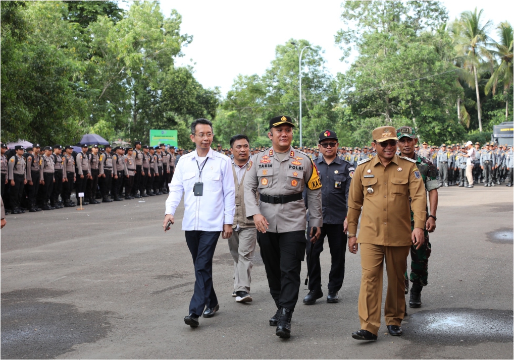 Kesiapan Pengamanan Pilkada 2024, Bawaslu HSS Hadiri Apel Pergeseran Pasukan.