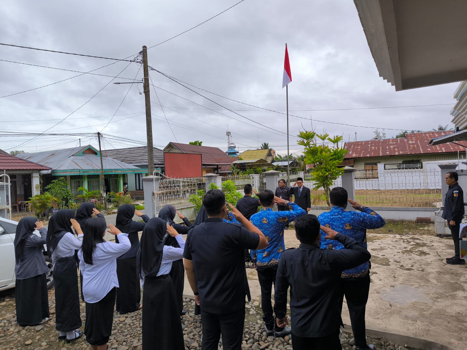 Peringati Hari Lahir Pancasila, Bawaslu HSS Laksanakan Apel Secara Khidmat