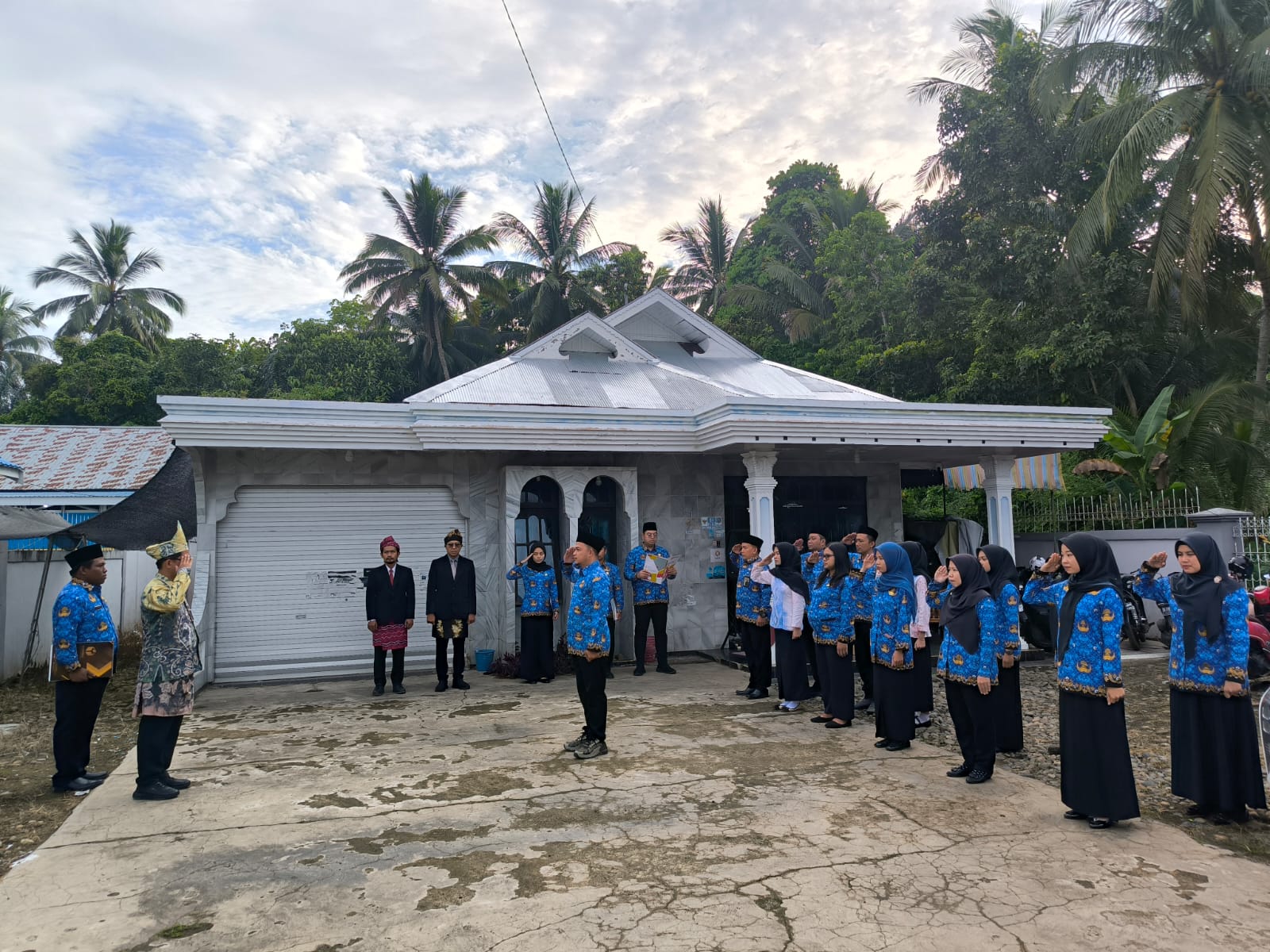 Bawaslu HSS Gelar Upacara Peringatan HUT RI Ke-80