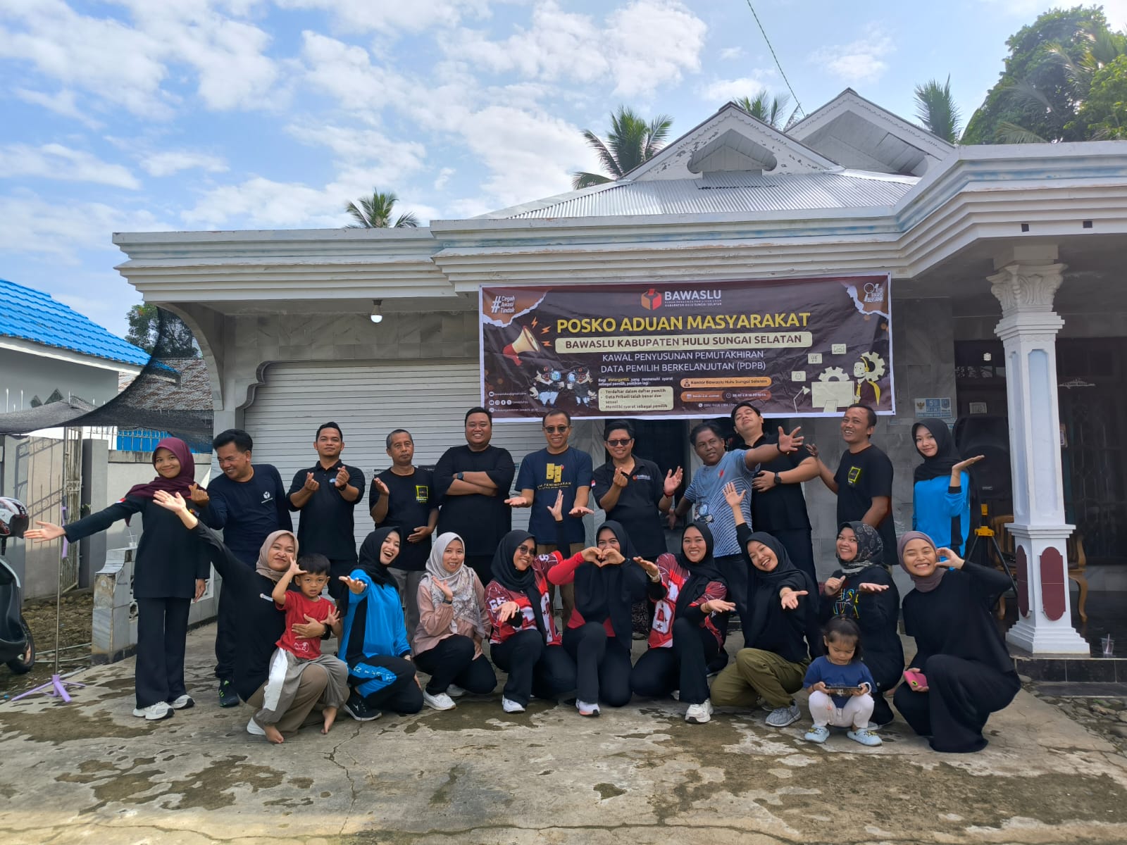 Bawaslu HSS laksanakan program Jumat Sehat