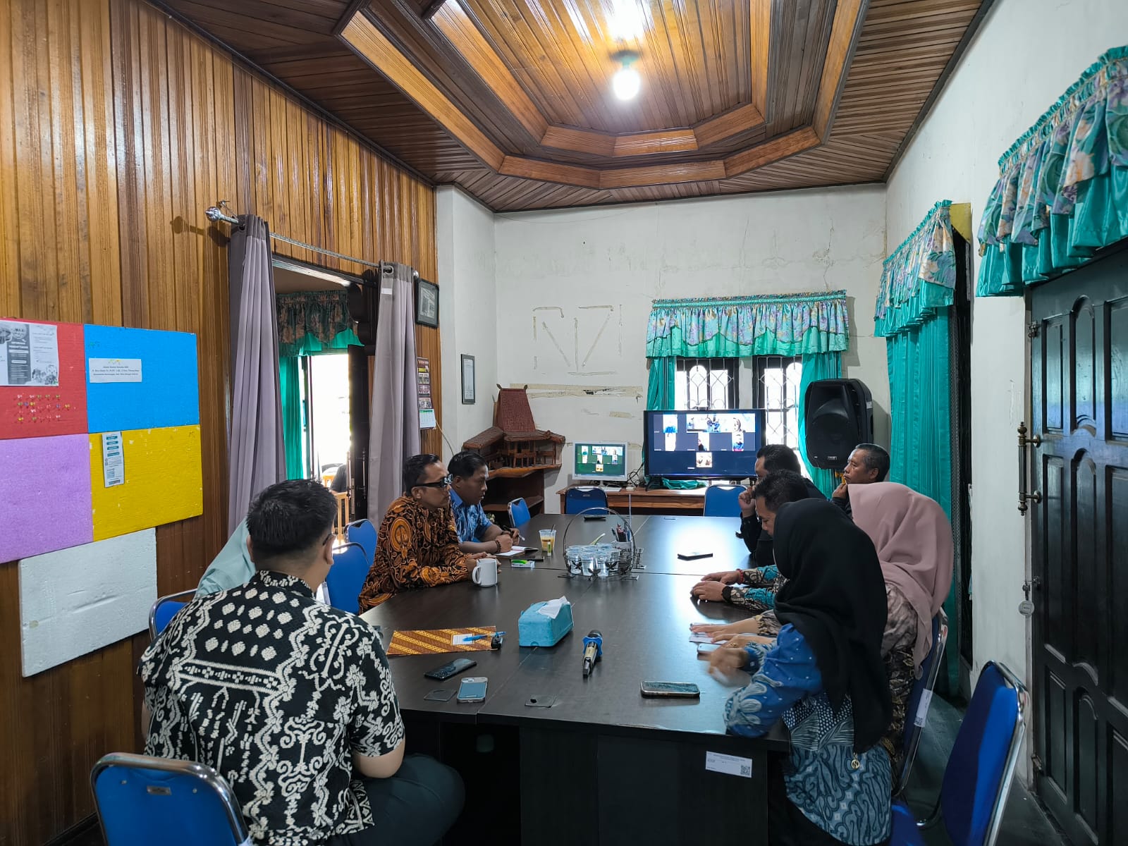 Bawaslu HSS Bahas Tindak Lanjut Program dan Persiapan Agenda Strategis
