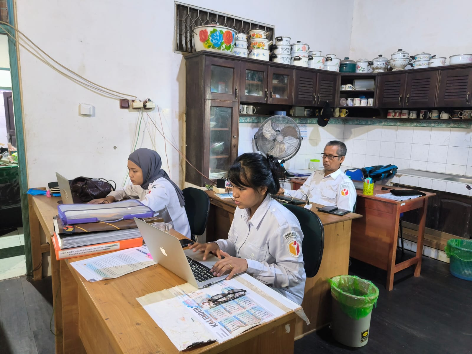 Sekretairat Bawaslu HSS Ikuti Rapat Penyusunan SKP 2026
