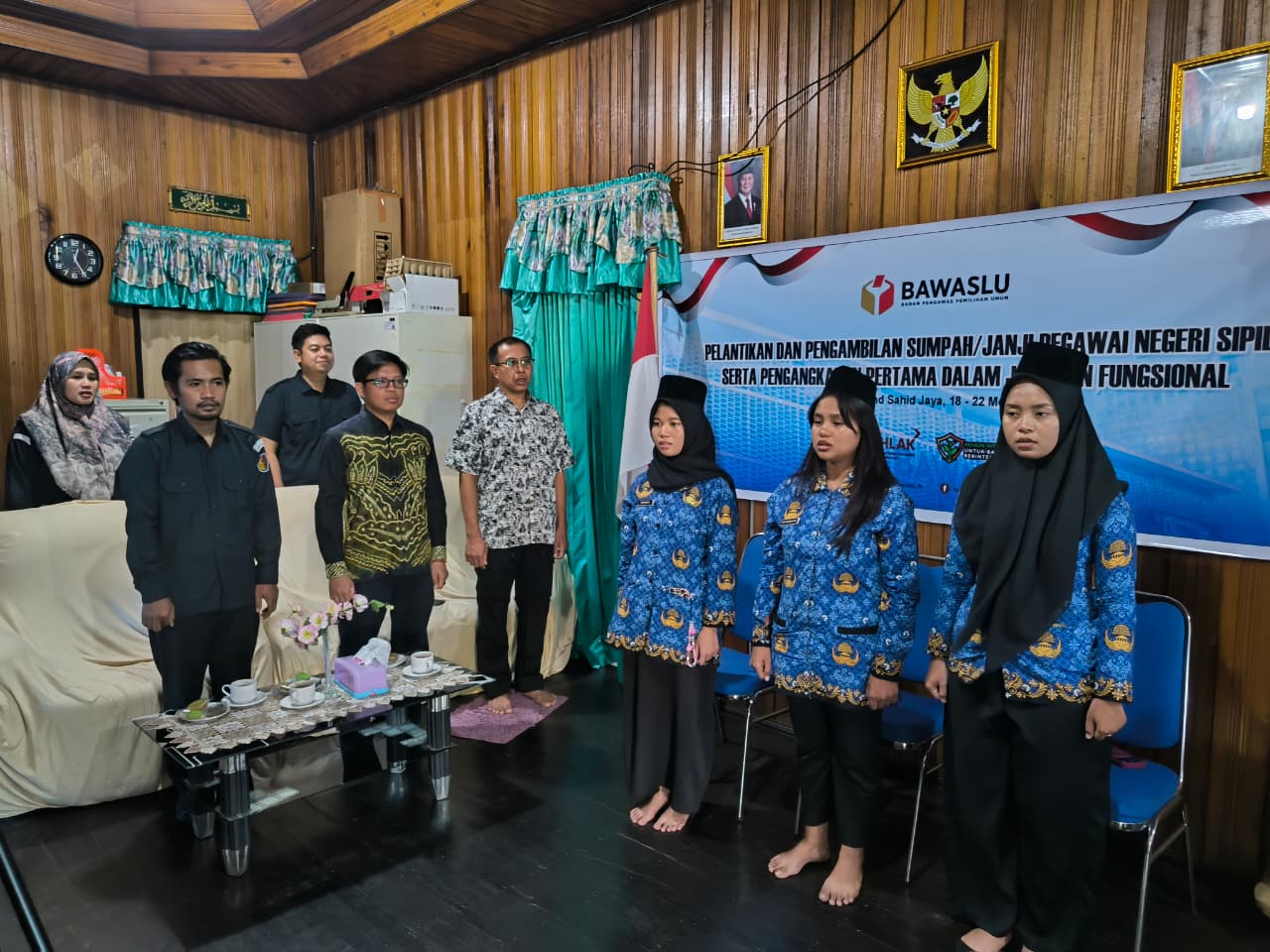 Tiga CPNS Bawaslu HSS Resmi Dilantik, Integritas dan Profesionalitas Jadi Penekanan