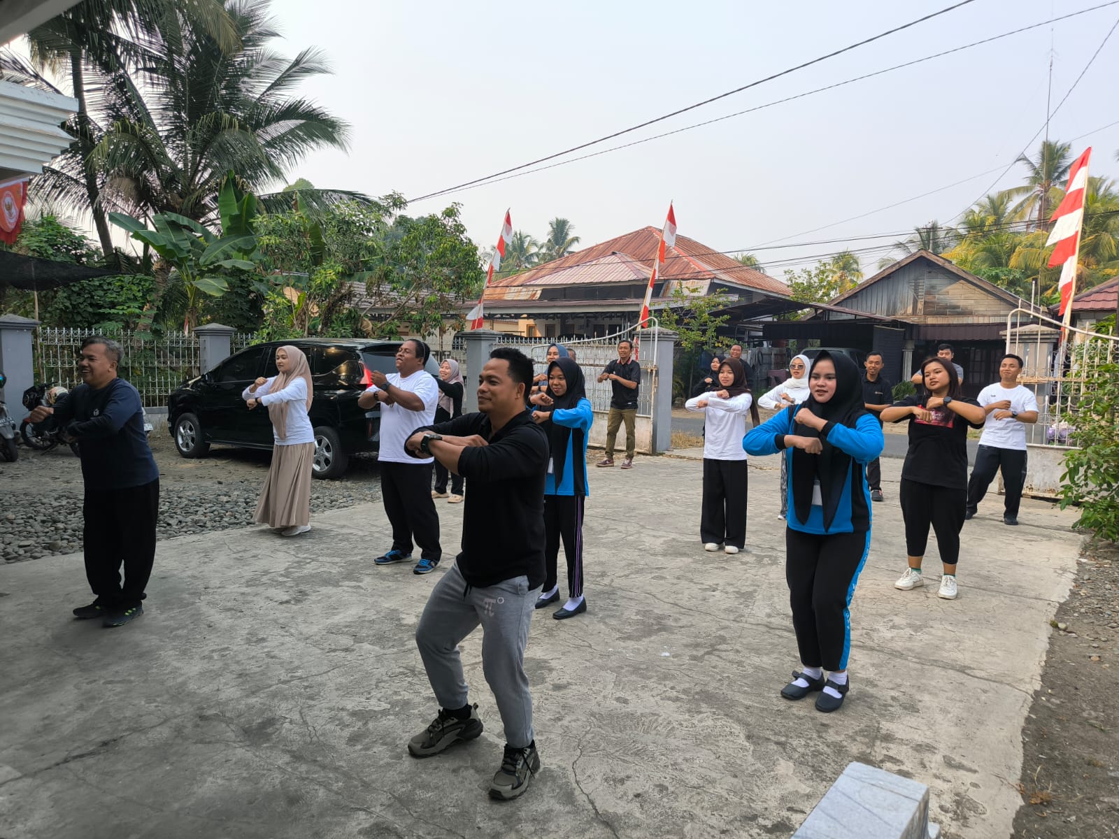 Senam Sehat Jadi Ruang Kebersamaan Jumat Sehati Jumpa Berlian