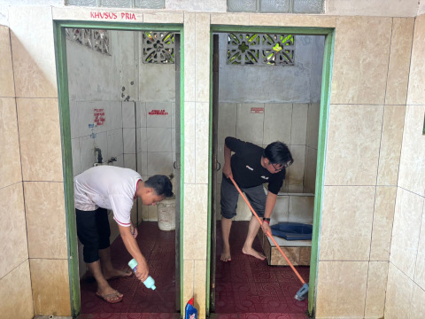 Jumpa Berlian, Bawaslu HSS Bersih-Bersih Tempat Ibadah