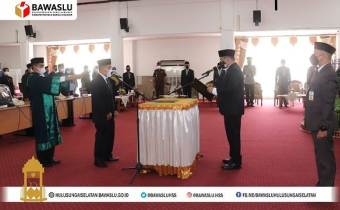 BawasluHSS Hadiri Pelantikan Anggota DPRD Pengganti Antar Waktu (PAW) Masa Jabatan 2019-2024