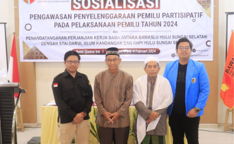 Penandatanganan PKS antara Bawaslu HSS dengan STAI DU dan DPD KNPI HSS