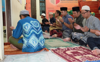 BawasluHSS Mengadakan Sholat Hajad Bersama