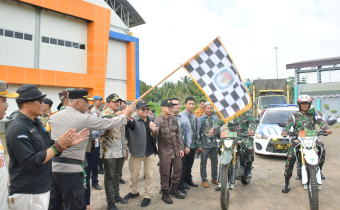 Hadiri Distribusi Logistik Pemilu untuk 3 Daha, Ketua Bawaslu HSS Instruksikan Panwaslu Kawal dan Awasi!