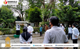 Gerakan Coklit Serentak :  Bawaslu HSS Evaluasi Pelaksanaan Coklit Tiga Hari Pertama