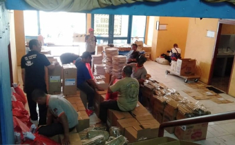 Pengawasan Persiapan dan Pengepakan Logistik