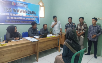 Bawaslu HSS Pantau Prosesi Wawancara Calon Anggota PKD
