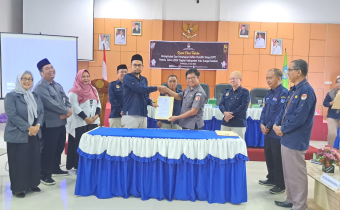 Bawaslu HSS hadiri Rapat Pleno Terbuka Rekapitulasi dan Penetapan DPT Pemilu Tahun 2024 Tingkat Kabupaten HSS.