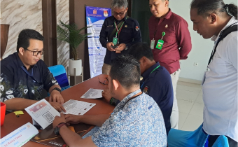 Bawaslu HSS Awasi Percetakan Alat Bantu Tuna Netra (ABTN)