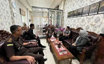 Audiensi dengan Kejari HSS Untuk  Mempersiapkan Penertiban Pelaksanaan Pemilu tahun 2024.