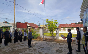 Apel Pagi Bangun Disiplin di Lingkungan Bawaslu Hulu Sungai Selatan