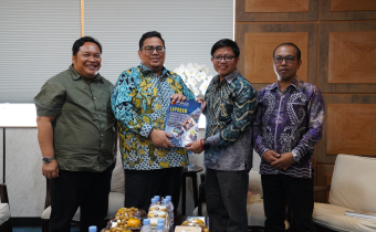 Ketua Bawaslu HSS Sampaikan Laporan Penguatan Kelembagaan ke Bawaslu RI