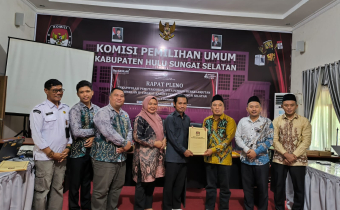 Rekapitulasi Data Pemilih Triwulan IV, Bawaslu HSS Hadir Awasi Proses