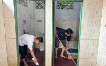 Jumpa Berlian, Bawaslu HSS Bersih-Bersih Tempat Ibadah