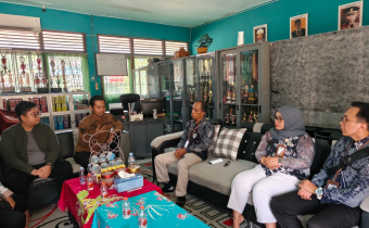 Koordinasi dengan SLB Kandangan, Bawaslu HSS Siapkan Sosialisasi bagi Pemilih Pemula